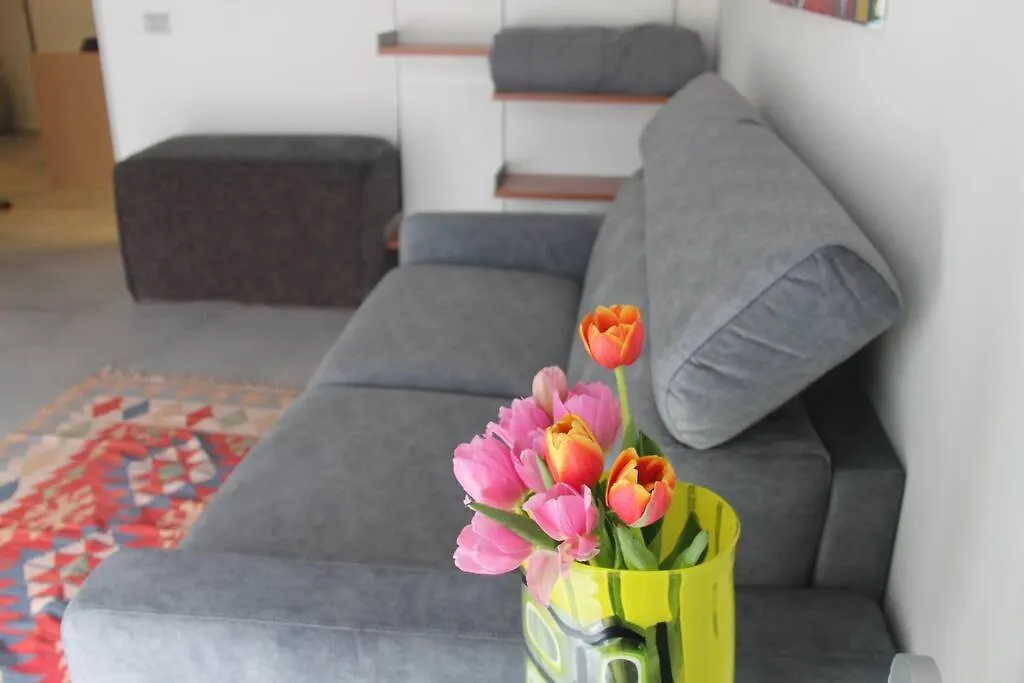 Apartment Suite Mela Verona Italy